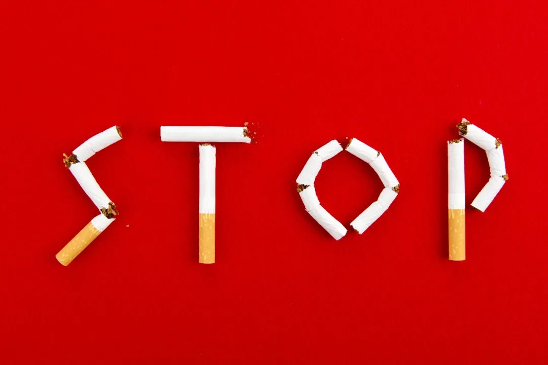 DƬ